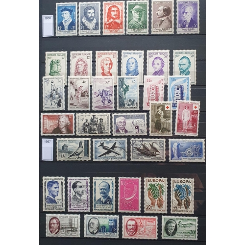 411 - A large collection of French Stamps, 1950 - 1990.