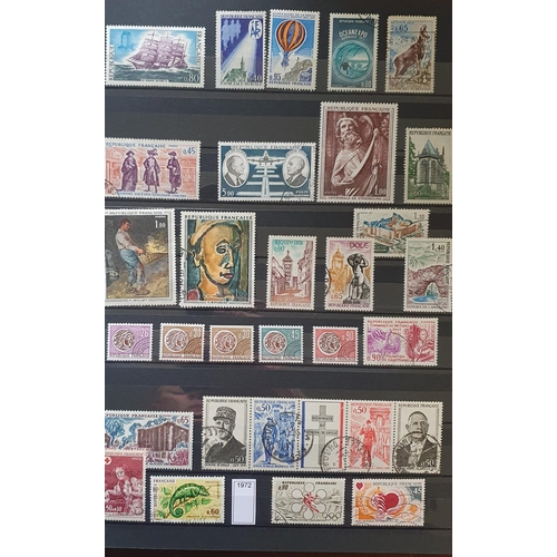 411 - A large collection of French Stamps, 1950 - 1990.