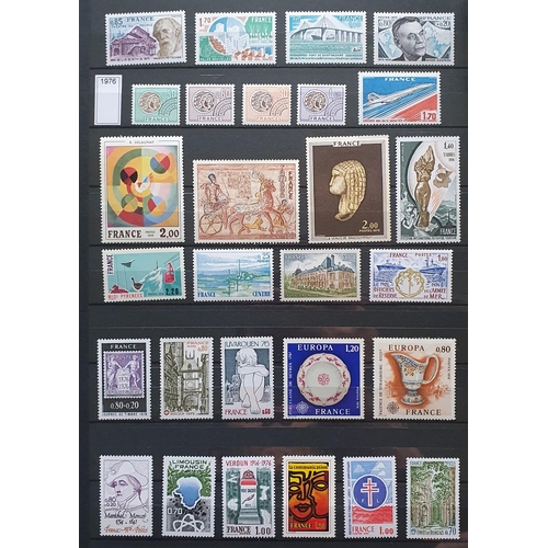 411 - A large collection of French Stamps, 1950 - 1990.