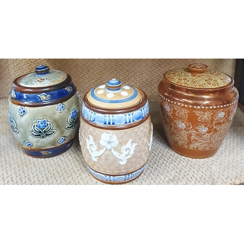 539 - Three 19th Century Royal Doulton Biscuit Barrels.
Tallest being 13 cm approx.