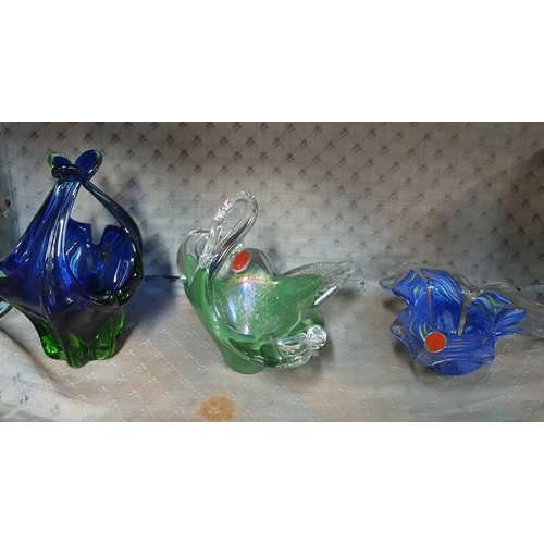 1069 - A group of three Murano Glass Centrepiece dishes.
Tallest being 19 cm approx.