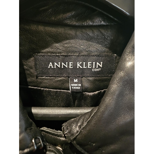 979 - An Anne Klein Jacket size M.