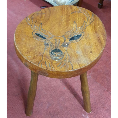 1278 - A good arts and crafts style Milking Stool.
 D 29 x H 39 cm approx.