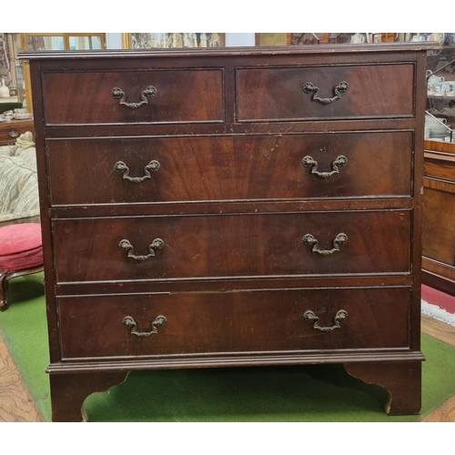 638 - A good pair of 20th Century reproduction Mahogany and Veneered miniature Chests/Bedside Cabinets. 76... 