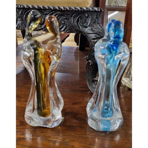 990 - Five Art Glass figural groups. H 29, 28 cm approx.