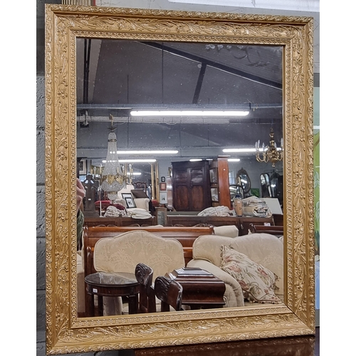 754 - A good Timber and Plaster Gilt rectangular Mirror.
60 x 49 cm approx.