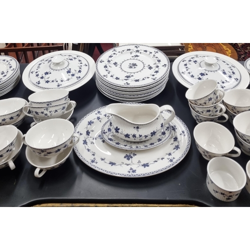 251 - A good Royal Doulton 'Yorktown' Dinner Service'