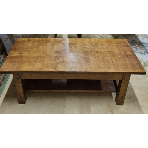 511 - A modern Oak coffee Table. 110 x 48 x H 42 cm approx.