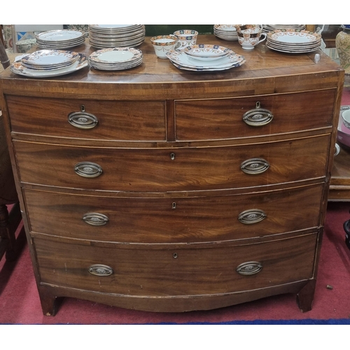 617 - A Georgian Mahogany and Veneered bow front Chest of Drawers. 103 x 51 x H 98 cm approx.