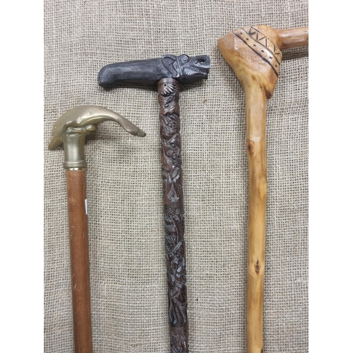 709 - A good quantity of Vintage Walking Sticks.