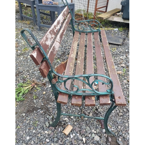 1309 - A Vintage garden Bench. W 107 cm
BH 68 cm