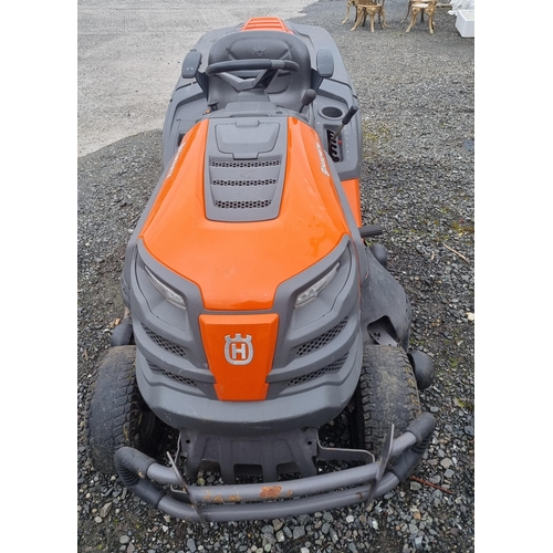 1317 - A 2019 Husqvarna ride on lawn Mower, with paperwork. The vendor had it serviced before leaving it in... 