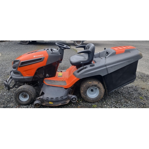 1317 - A 2019 Husqvarna ride on lawn Mower, with paperwork. The vendor had it serviced before leaving it in... 