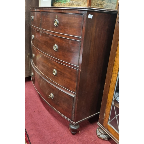 77 - A good 19th Century Mahogany bow front Chest of Drawers. 109 x 56 x H 107 cm approx.