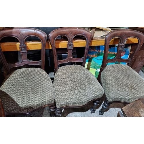 1259 - A good set of six 19th Century Mahogany dining Chairs.