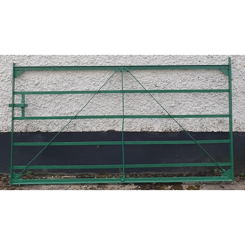 942 - A 19th Century Wrought Iron farm Gate.
H 142 x L 244 cm approx.