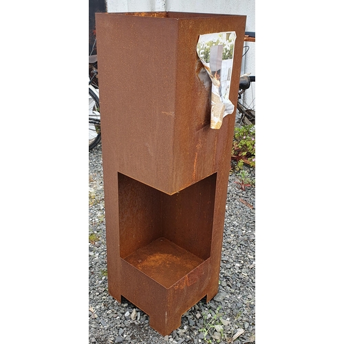 964 - An Iron Patio Fire Chimney.
Height 120 x 37 x 37 cm approx.