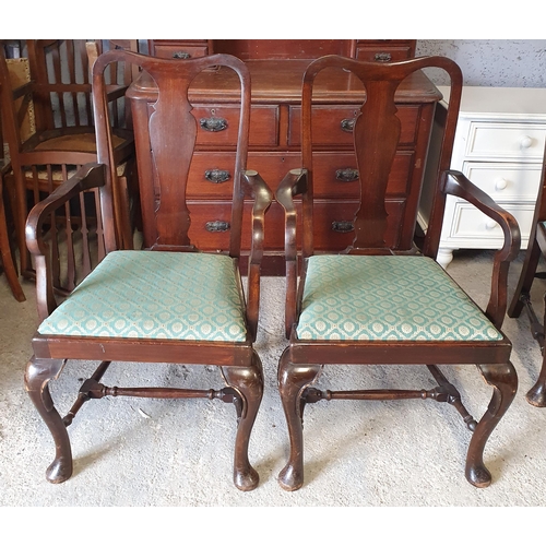 977 - A set of seven Early 20th Century Dining Chairs to include two Carvers.