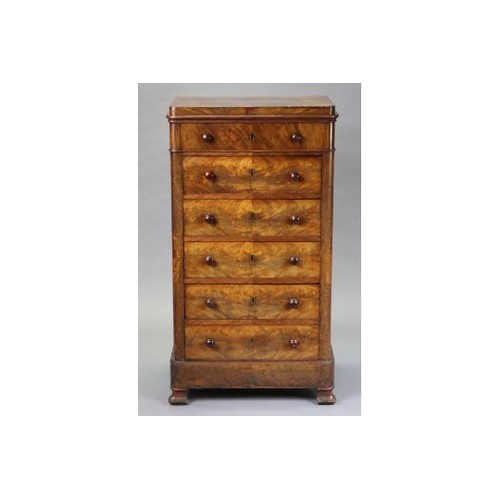 142 - A 19th Century Mahogany Wellington style Chest/Tallboy with six drawer front.
H 121 x W 66 x D 47 cm... 