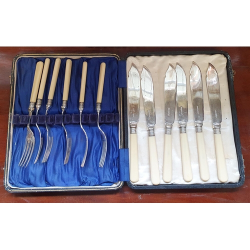 194 - A good quantity of cased Flatware.