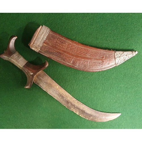 525 - A Vintage Eastern Dagger.