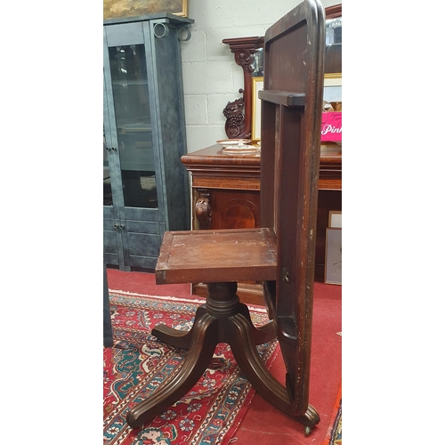 454 - An early 19th Century Mahogany breakfast Table with very large Pod and a one piece top. 112 x 153 x ... 