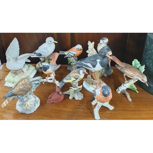 475 - A quantity of Goebel and other bird Figures.