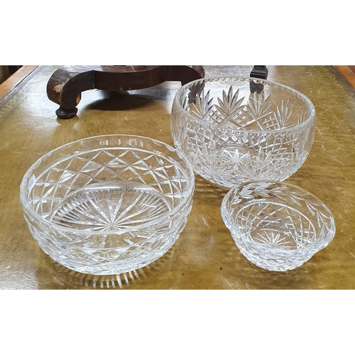 22 - A Tiffany and Company Centre Dish along with three bowls some possibly Waterford.
Tiffany D 20 cm ap... 