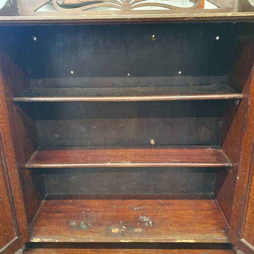 119 - A late 19th early 20th Century Mahogany two door Wall Cabinet. 54 x 19 x H 62 cm approx.