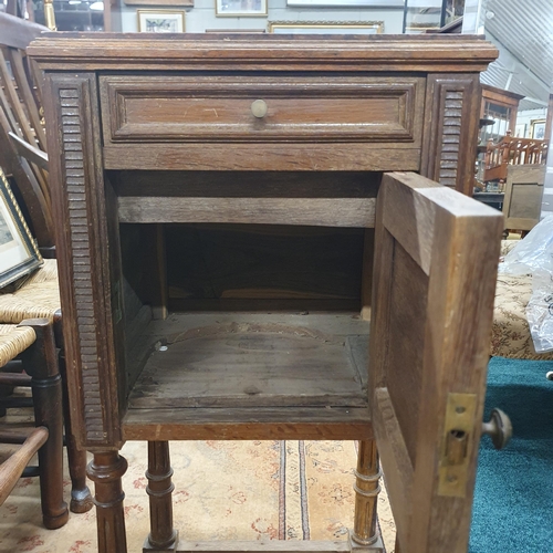 51 - A 19th Oak single door side Cabinet. W 42 x 34 x H 87 cm approx.