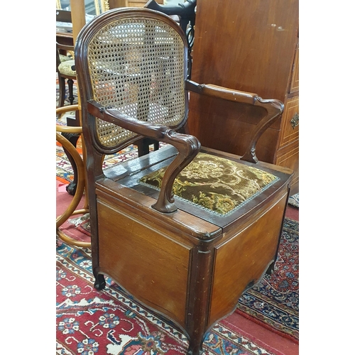 112 - A late 19th early 20th Century Mahogany Commode. Reputed to be the commode for Lord Drogheda as it c... 