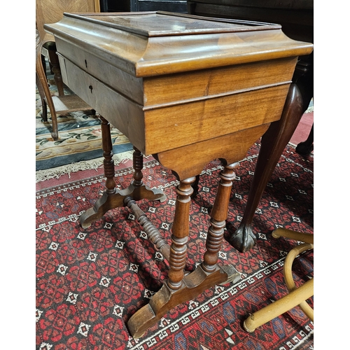 653 - A 19th Century Mahogany work Table with a satinwood fitted interior on turned supports.
H 70 x W 49 ... 