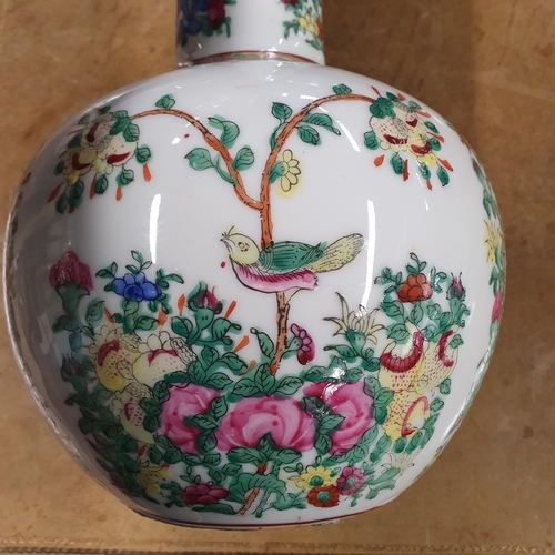 704 - A large early Oriental Gourde shape Vase with hand painted decoration. H 31 cm approx.