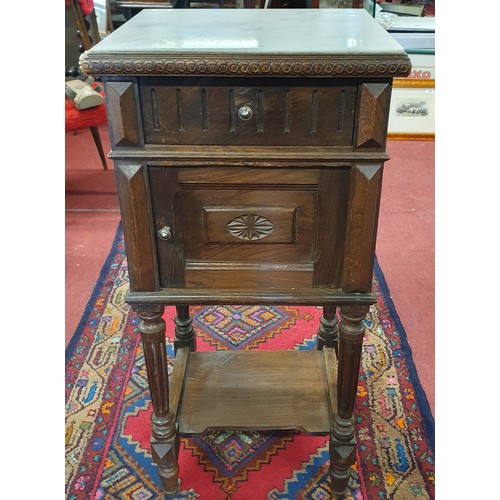 731 - A late 19th Century Oak single door Side Cabinet on turned supports with single drawer.
H 90 x W 41 ... 