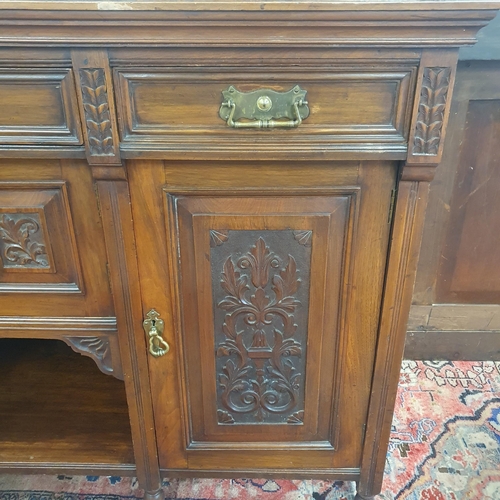 818 - A late 19th Century Walnut mirrored back sideboard.  H 200 x W 150 x D 52 cm approx.