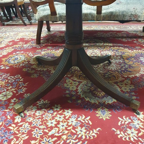 488 - A good early Regency Mahogany rectangular Supper/Dining Table with reeded edge on large quatrefoil r... 