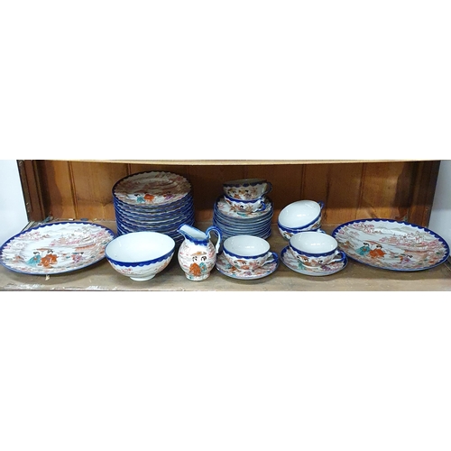 532 - A good quantity of Oriental Ceramics on one shelf.