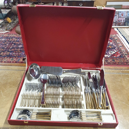 20 - A good cased set of Silver Gilt Cutlery by Gnutti.