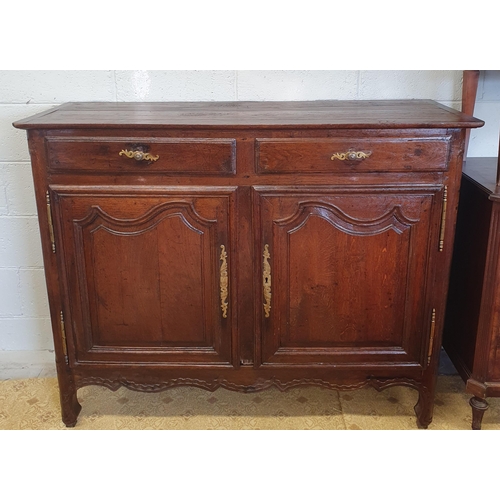 30 - A good early 19th Century Oak provincial Cabinet with twin door front and drawers. 136 x 51 x H 107 ... 