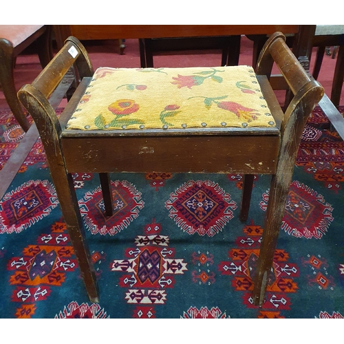 1380 - An Edwardian Piano Stool. 
W 54 x SH 51 cm approx.