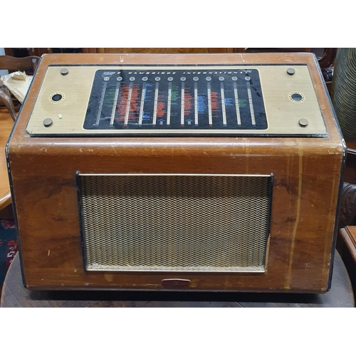 1386 - A vintage Tonemaster Radio. 
W 59 x D 25 x H 44 cm approx.