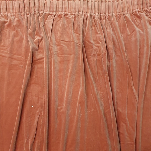 1467 - A Pair of Dark Pink coloured Lined Velvet Curtains.
Pleated Top Width 145 x 170 Length cm approx.