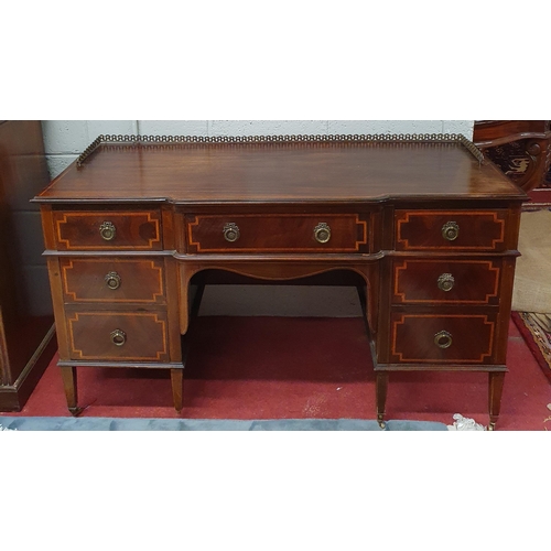 1506 - A really good Edwardian Mahogany and Inlaid Desk with brass gallery back with single frieze kneehole... 