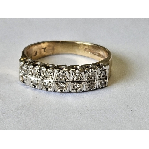 425 - A 9ct Gold and Diamond Ring, consisting of 14 Diamonds set in White Gold, size M.