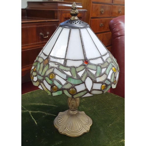 105 - A Tiffany Style Light. H 29 x D 23 cm approx.