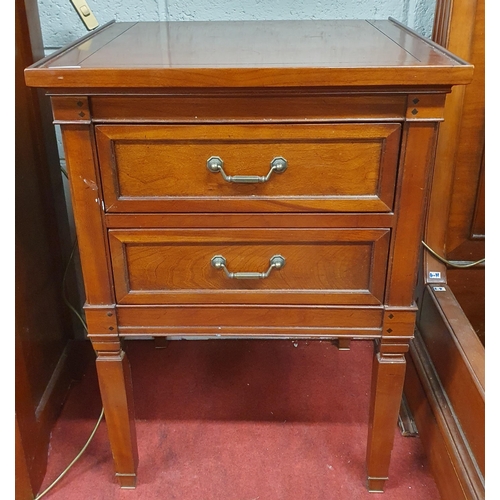 181 - A good pair of Mahogany Bedside Cabinets with twin frieze drawers on square tapered supports.
W 50 x... 