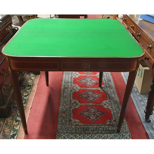 392 - A Regency Mahogany Foldover Card Table on square tapered supports.
H 73 x W 90 x D 44 cm approx.