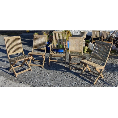 1071 - A group of five fold up Teak Chairs.
BH 95 x W 46 x D 60 cm approx.