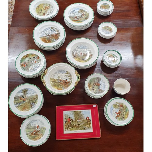 500A - A Copeland Spode ''Full Cry, The Huntsman and The Last Draw'' part Dinner Service.
AF. Over 100 piec... 