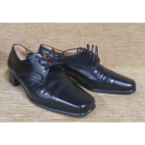 102 - A pair of Ladies Shoes by  MAB Studio Bologna Spain, Black Leather. pre-owned, as new. Size 38.5 . E... 